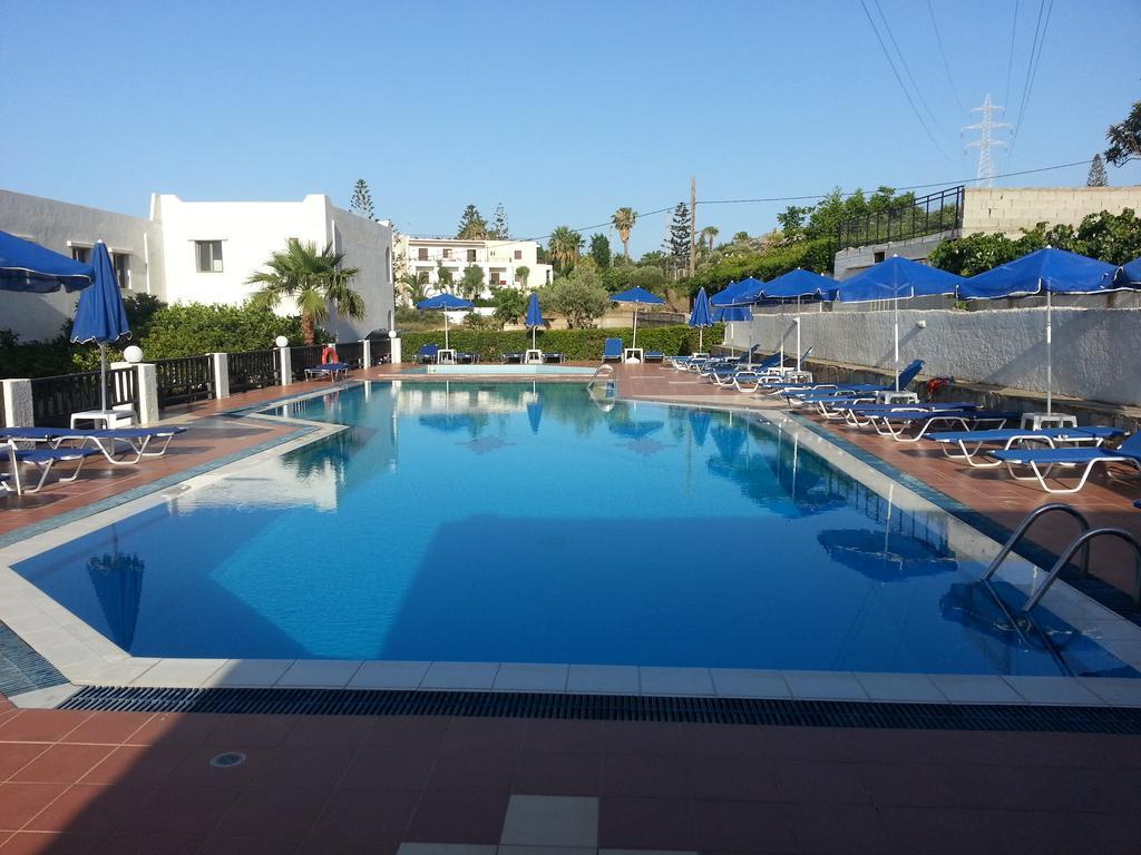 Dimitra Hotel Hersonissos  Exteriör bild
